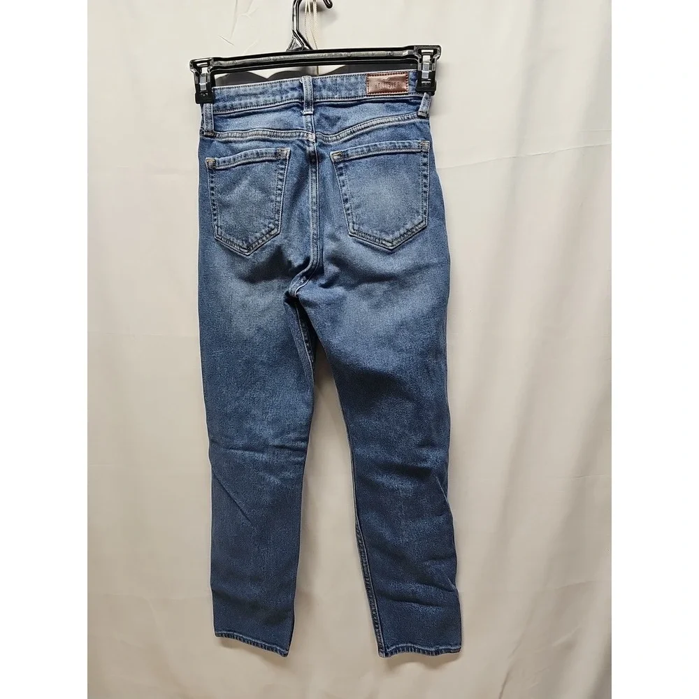 Hollister Ultra High-Rise Blue Distressed Denim Mom Jeans Juniors Sz 1r W25 L27 - Picture 11 of 15
